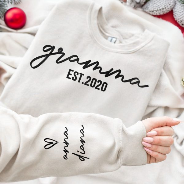 Grandma-Est-Custom-Name-Personalized-Sweatshirt_2.jpg Grandma-Est-Custom-Name-Personalized-Sweatshirt_2.jpg